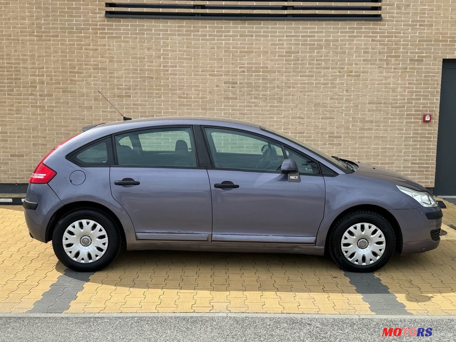 2005' Citroen C4 1,4 I 16V X photo #6