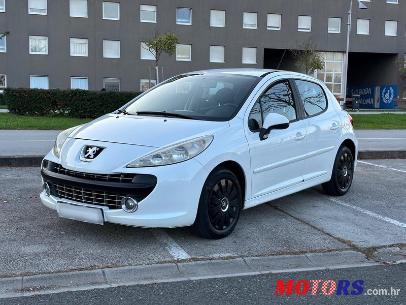 2008' Peugeot 207 1,6 Hdi photo #1