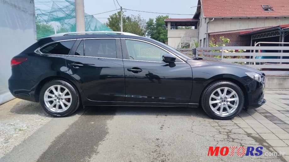 2014' Mazda 6 Sport Combi photo #4