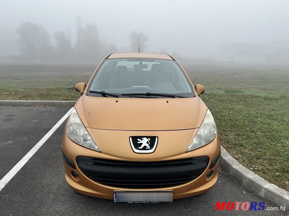 2006' Peugeot 207 1,4 photo #2
