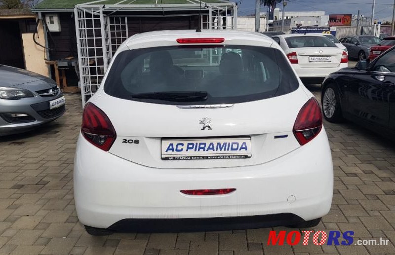 2017' Peugeot 208 1,6 Bluehdi photo #6