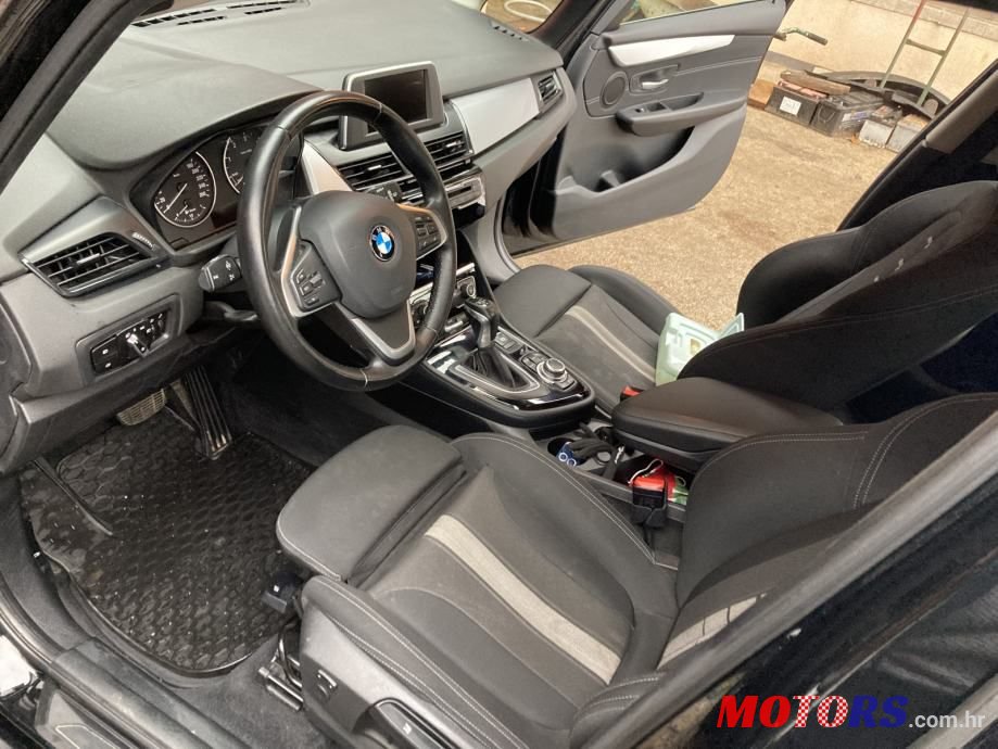 2015' BMW Serija 2 218D photo #4