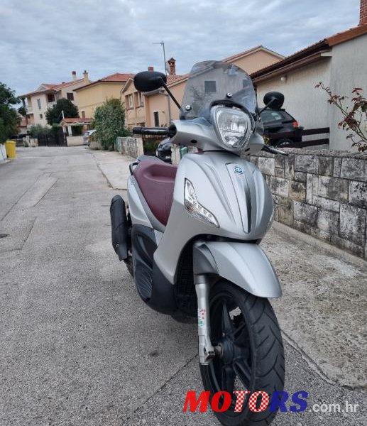 2019' Piaggio Beverly 350 photo #1