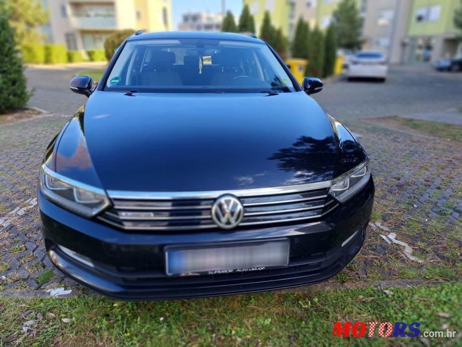 2016' Volkswagen Passat Variant photo #2