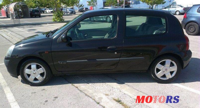 2002' Renault Clio 1,4 16V photo #1