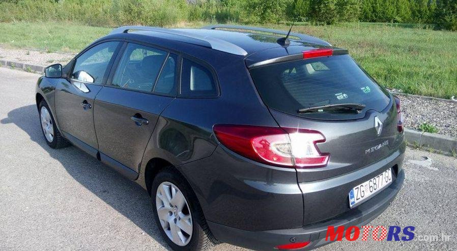 2012' Renault Megane Grandtour photo #1