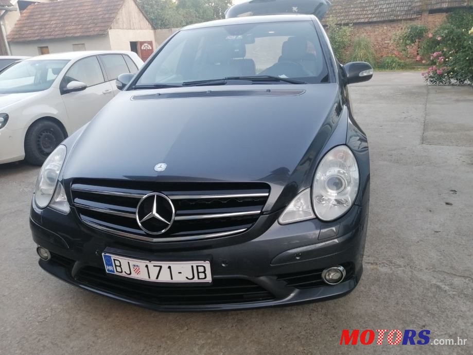 2011' Mercedes-Benz R Klasa 300 Cdi photo #3