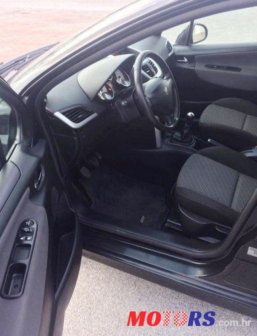 2010' Peugeot 207 Sport 1,6 Hdi photo #1