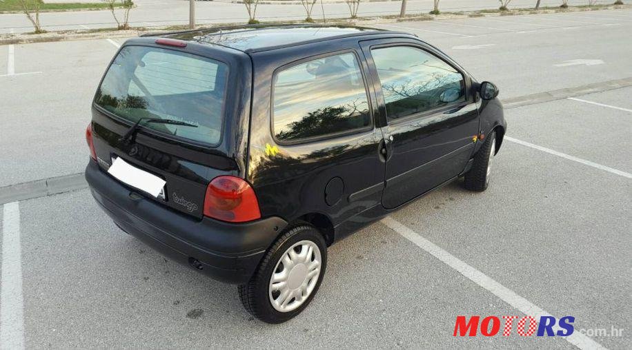 2002' Renault Twingo 1,2 16V photo #2