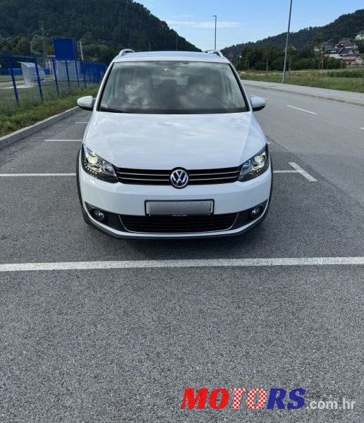 2011' Volkswagen Touran 2,0 Tdi photo #2