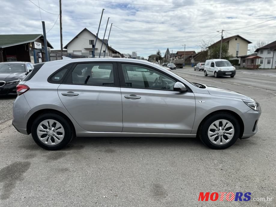 2022' Hyundai i30 1,5 Dpi photo #4