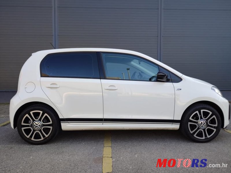 2018' Volkswagen Up! 1,0 Tsi photo #6