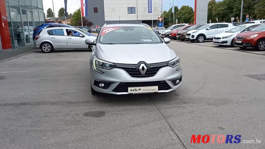 2018' Renault Megane Grandtour photo #2