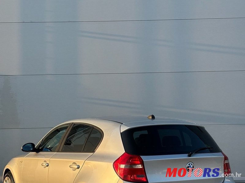 2008' BMW Serija 1 118D photo #5