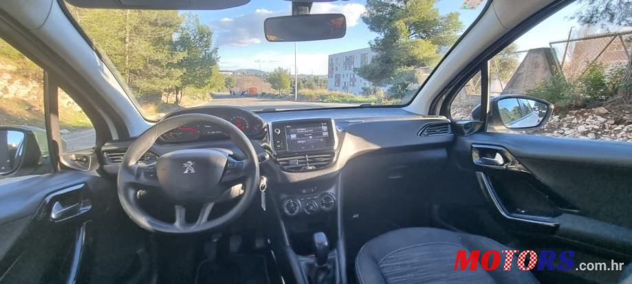 2014' Peugeot 208 1,4 Hdi photo #3