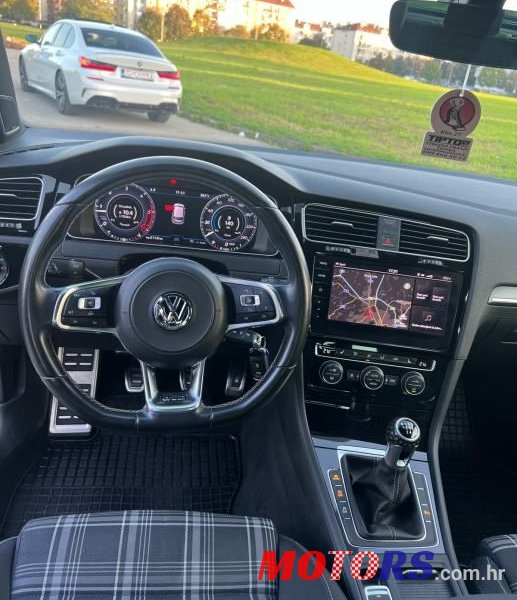 2017' Volkswagen Golf 7 2,0 Gtd photo #6