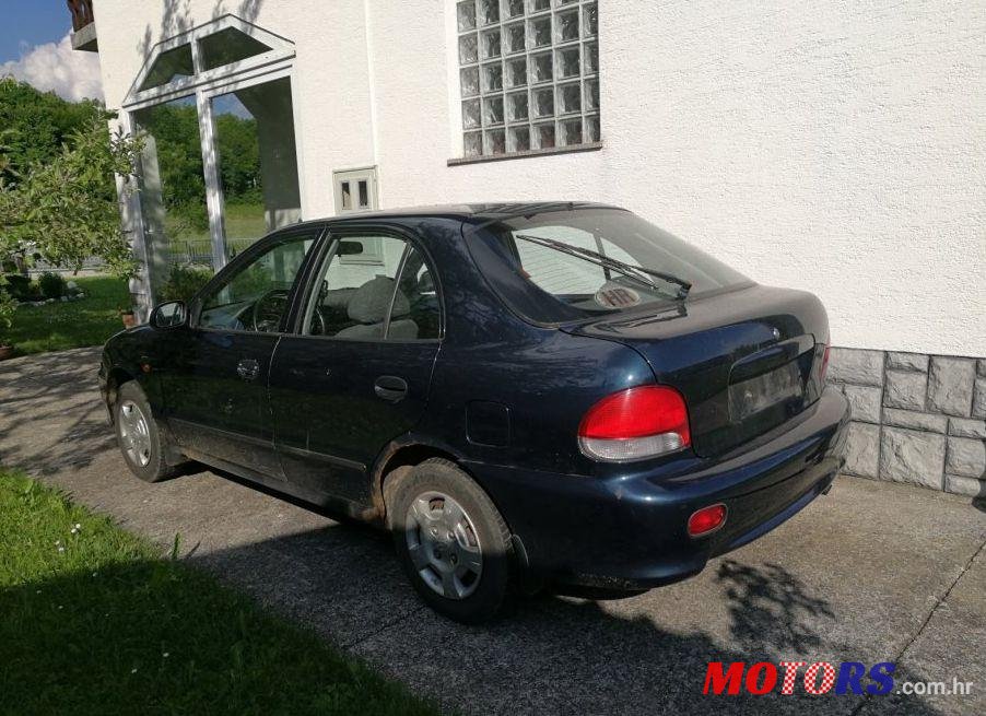 1999' Hyundai Accent 1.3 photo #2