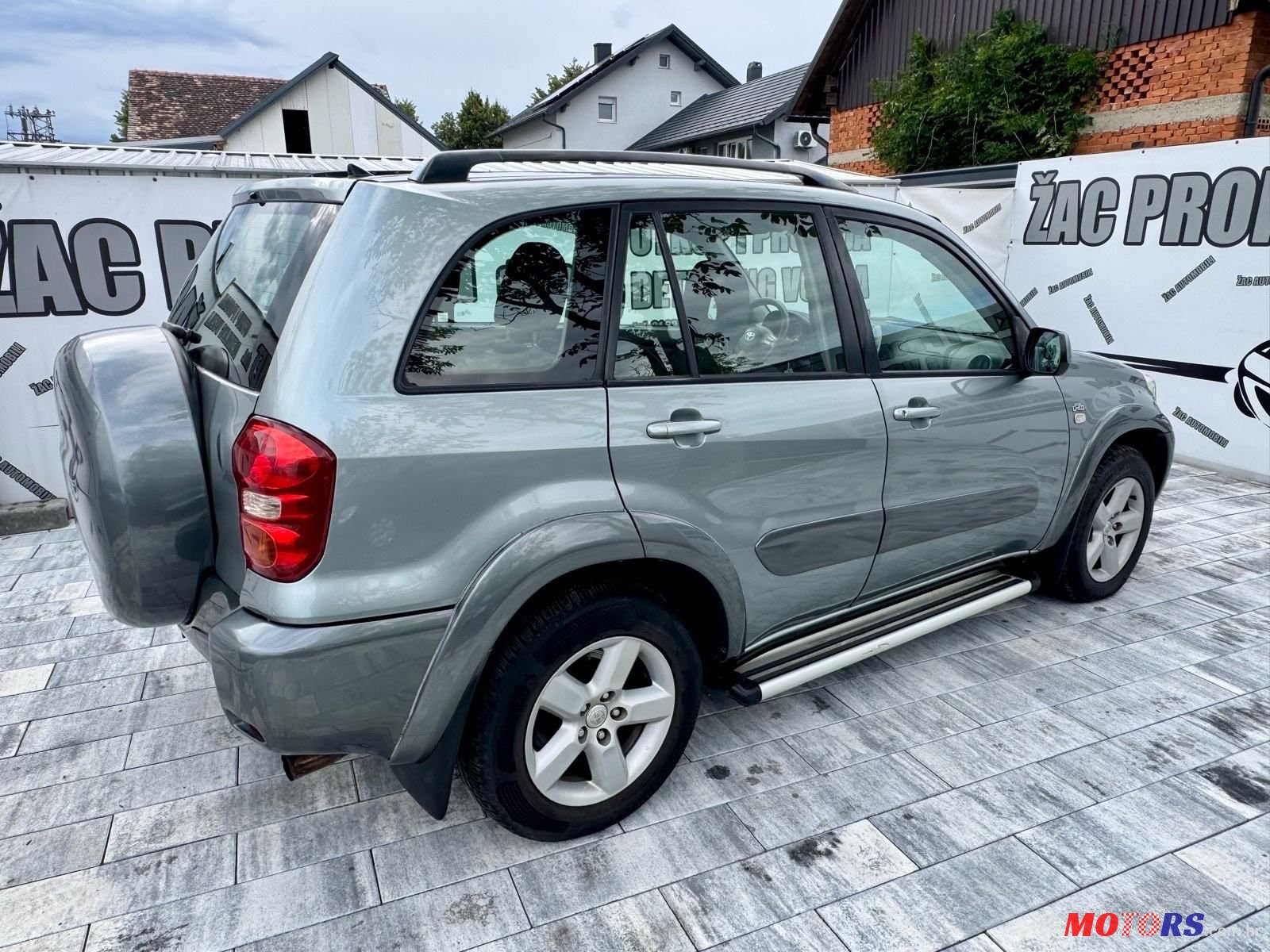 2005' Toyota RAV4 2,0 D-4D photo #4