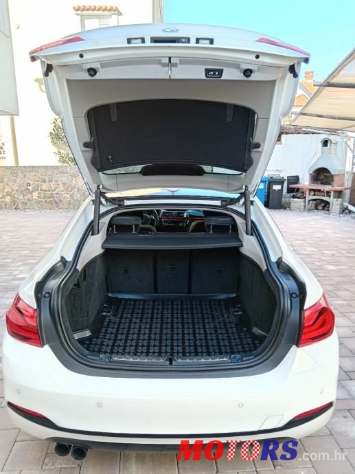 2017' BMW Serija 4 420I Sport photo #5
