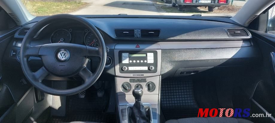 2009' Volkswagen Passat 2,0 Tdi photo #6