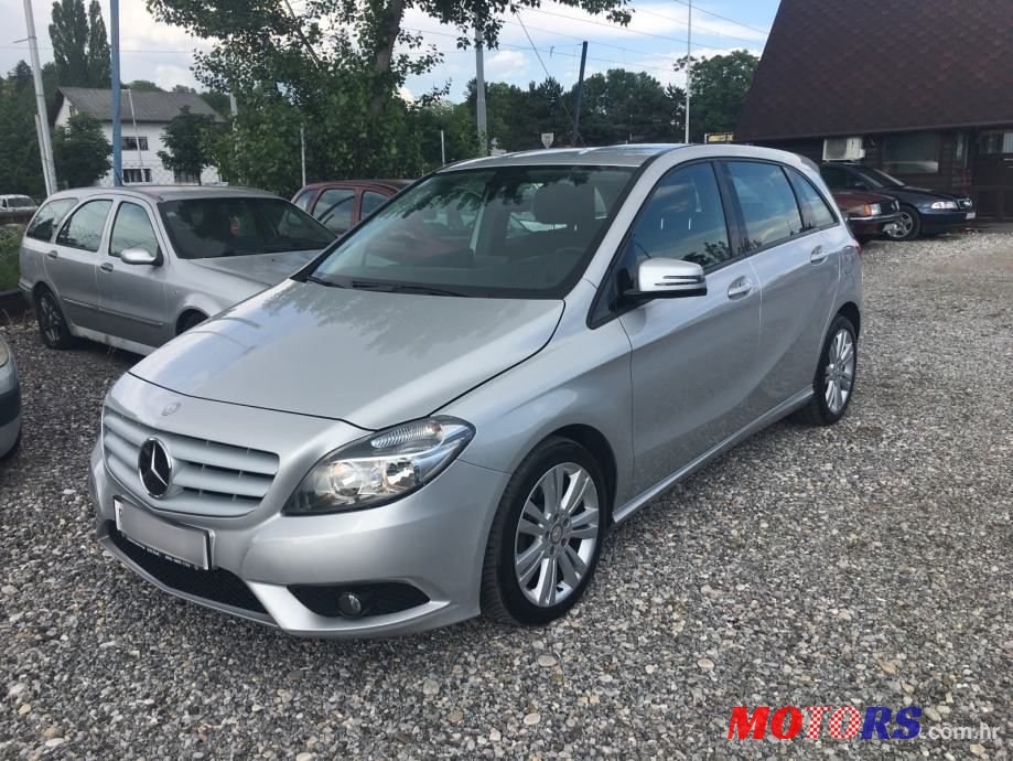 2013' Mercedes-Benz B-Klasa 180 Cdi photo #1