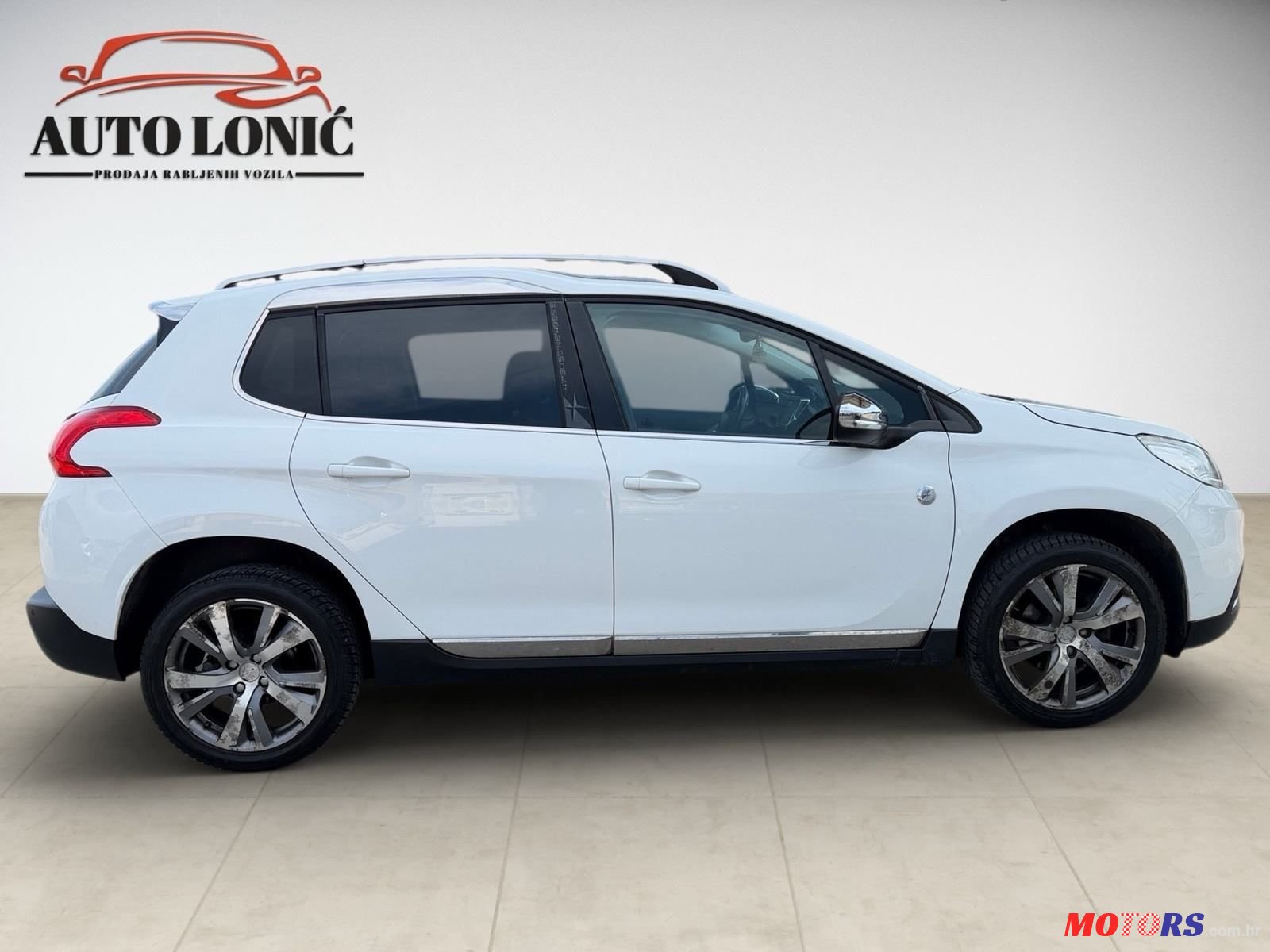 2015' Peugeot 2008 1,2 photo #5
