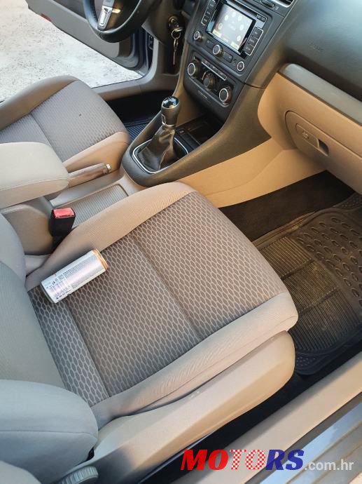 2012' Volkswagen Golf 6 Variant photo #6