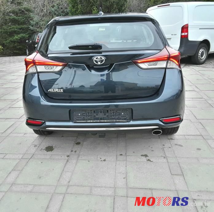 2016' Toyota Auris 1,6 photo #4