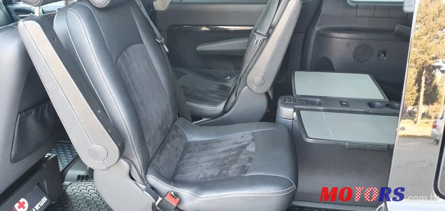 2008' Mercedes-Benz Viano 3,0 Cdi photo #4