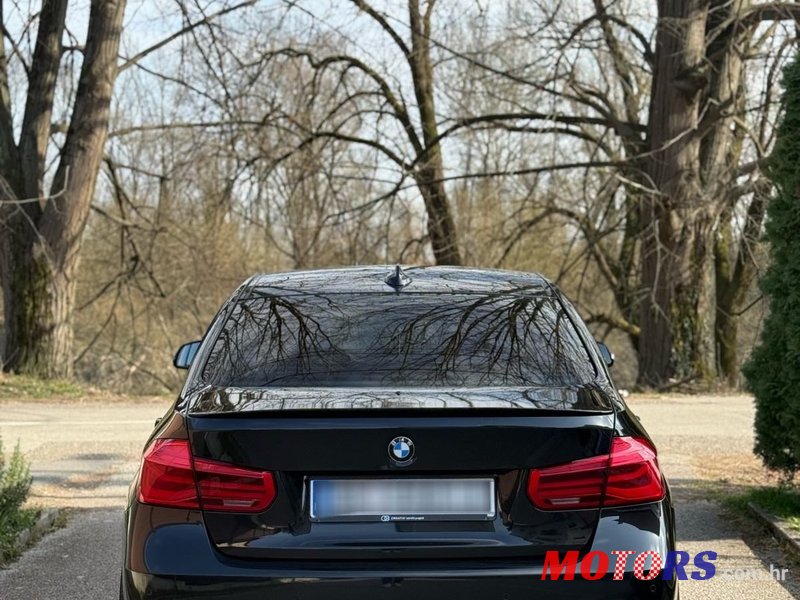 2015' BMW Serija 3 318D M Sport photo #4