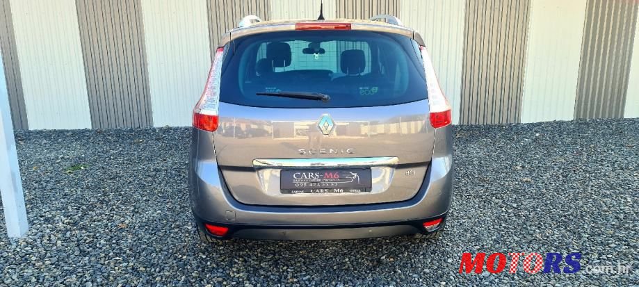 2015' Renault Grand Scenic photo #6