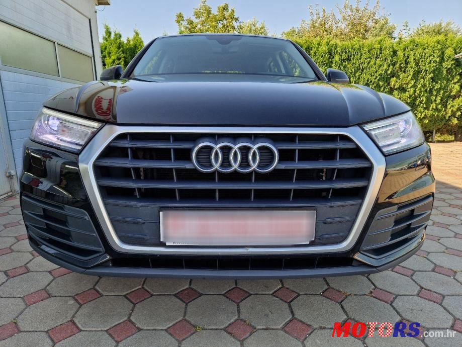 2020' Audi Q5 35 Tdi photo #2