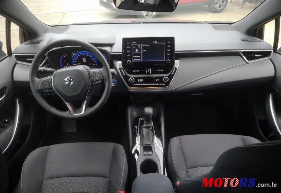 2022' Suzuki Swace 1,8 photo #5