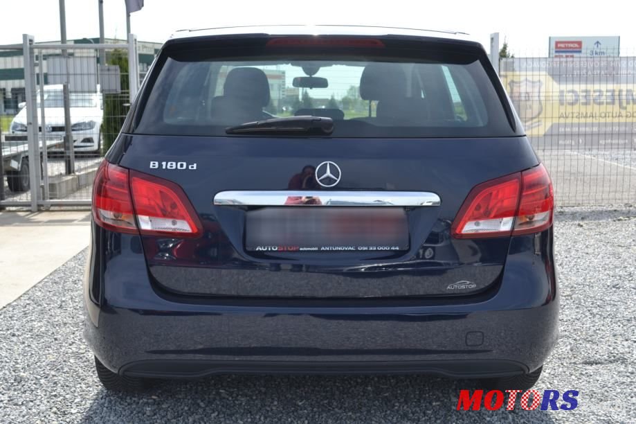 2017' Mercedes-Benz B-Klasa 180 D photo #5
