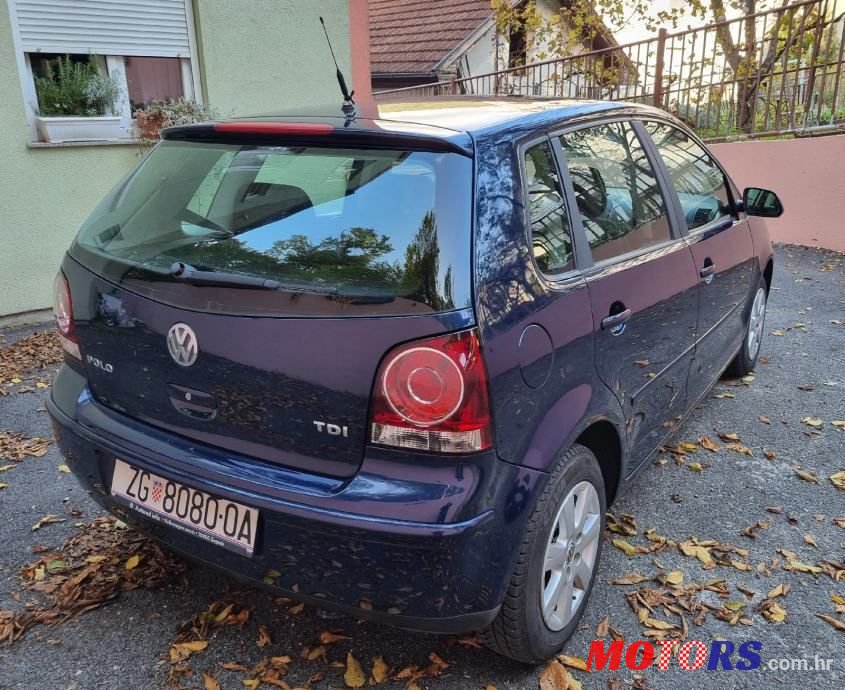 2006' Volkswagen Polo photo #6