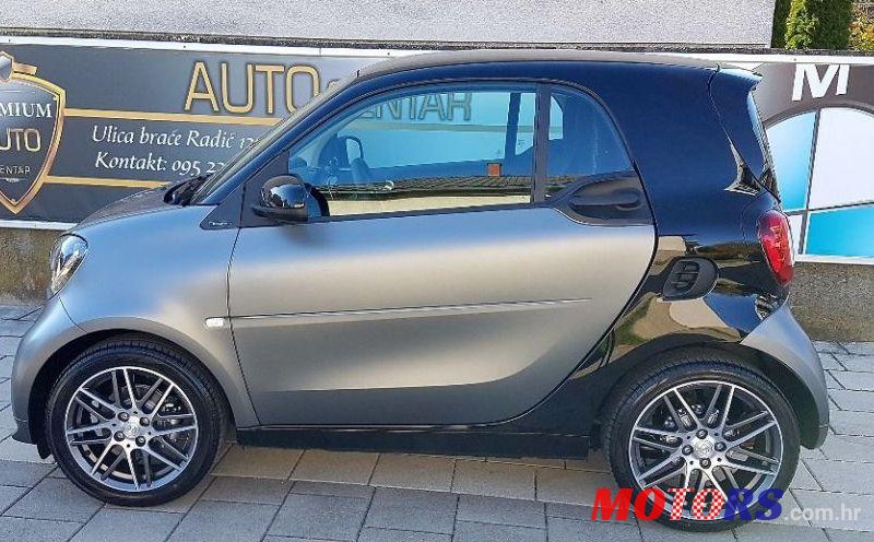 2017' Smart Fortwo Coupe photo #1