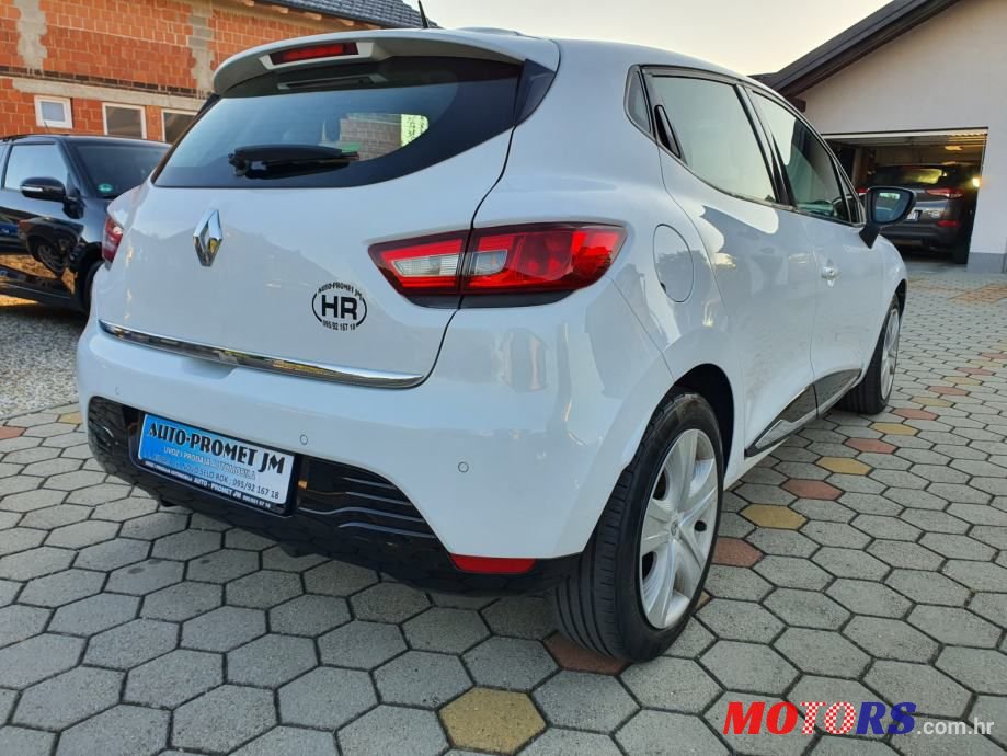 2013' Renault Clio photo #4