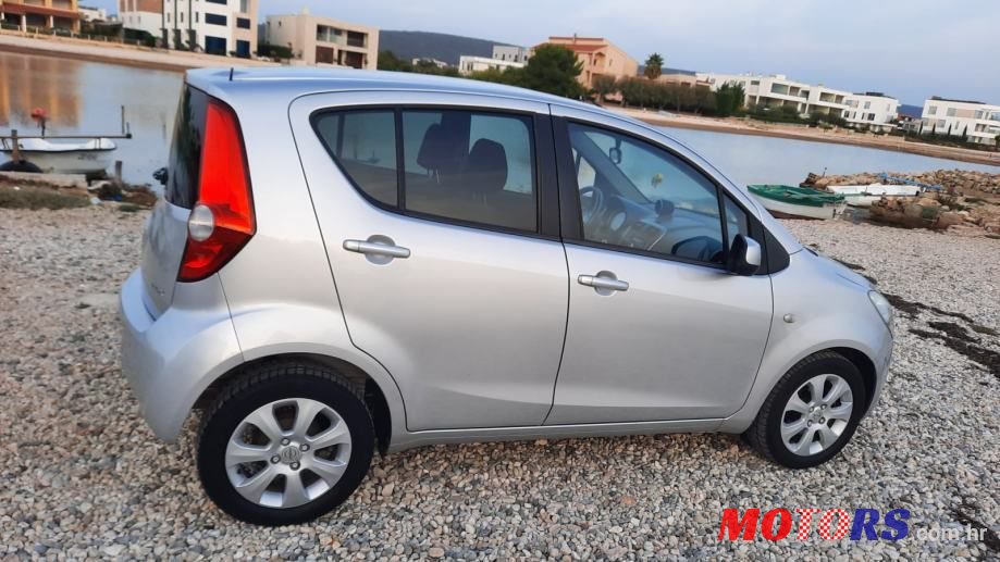 2009' Opel Agila 1,3 photo #3