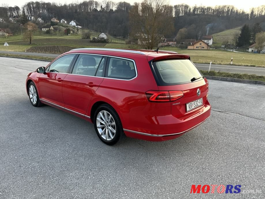 2015' Volkswagen Passat Variant photo #6