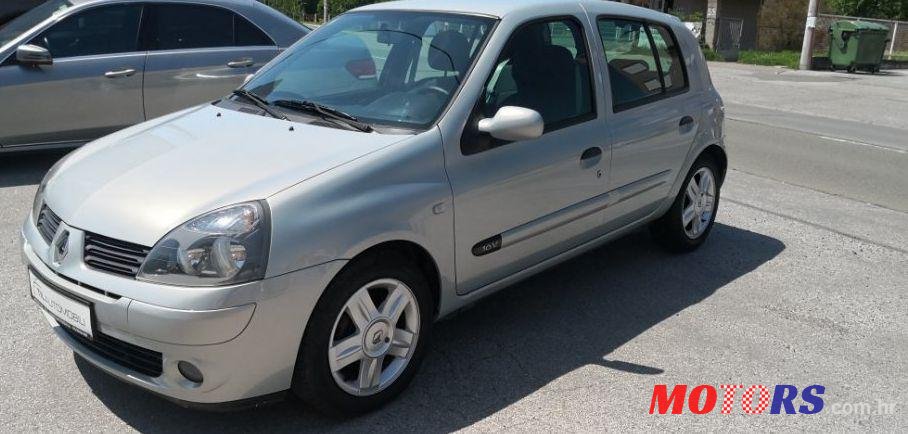 2004' Renault Clio 1,2 16V photo #1