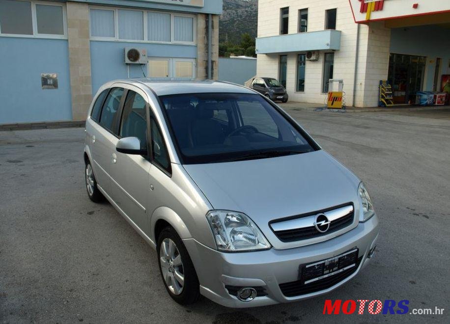 2010' Opel Meriva 1,7 Cdti photo #2
