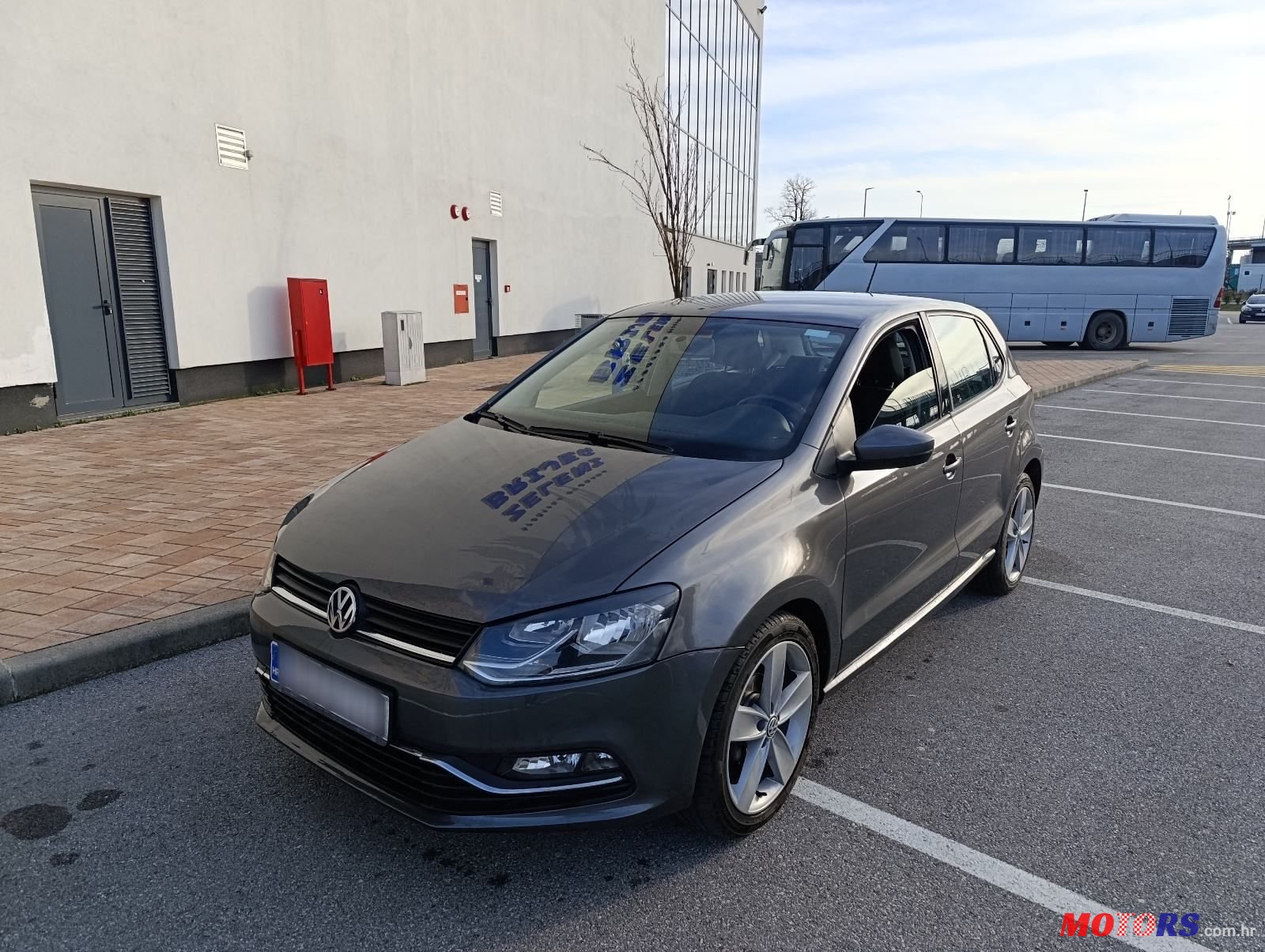 2015' Volkswagen Polo 1,0 photo #5