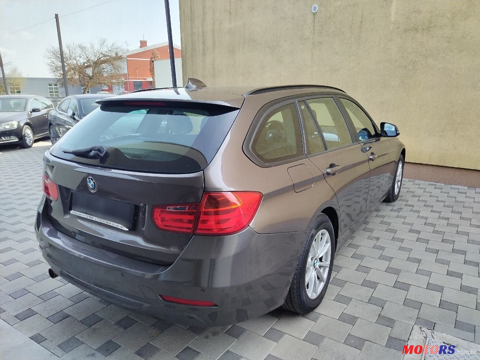 2013' BMW Serija 3 318D photo #5