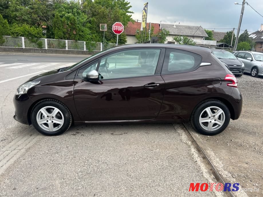 2012' Peugeot 208 1,6 E-Hdi photo #4
