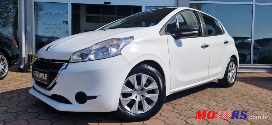 2013' Peugeot 208 photo #1