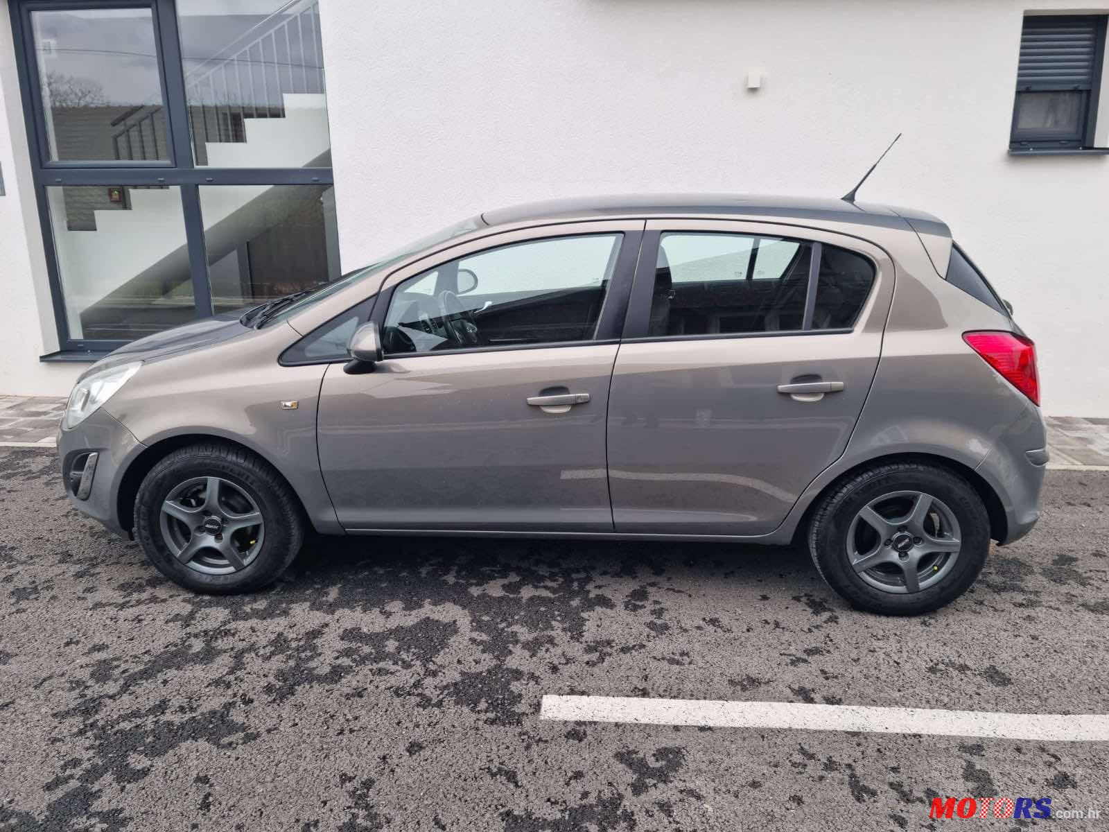 2013' Opel Corsa 1,3 Cdti photo #5