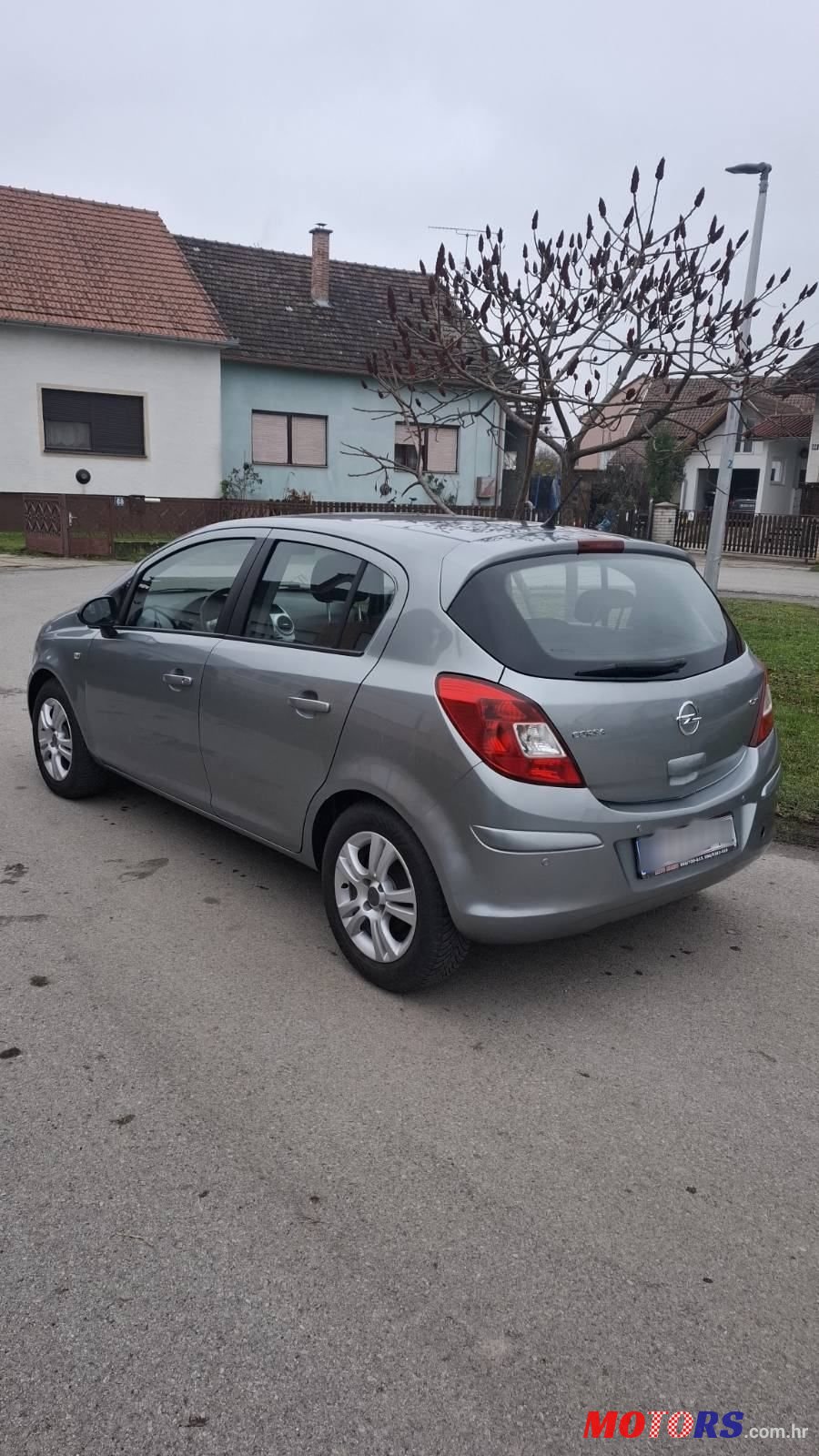 2014' Opel Corsa 1.3 Cdti photo #3