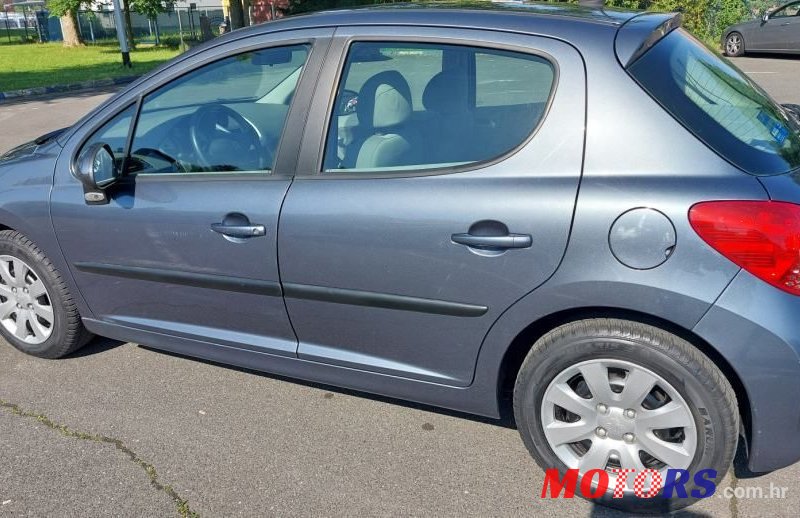 2006' Peugeot 207 1,4 Hdi photo #3