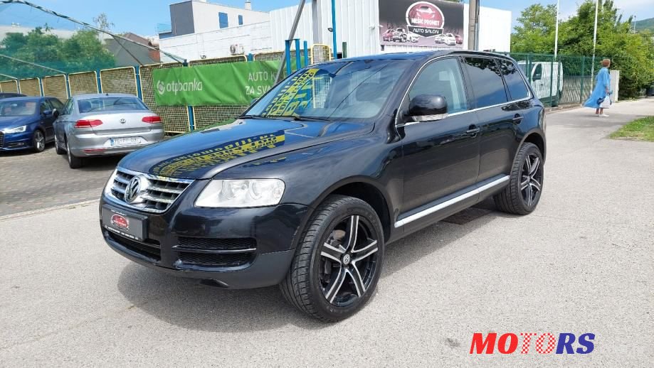 2006' Volkswagen Touareg photo #3