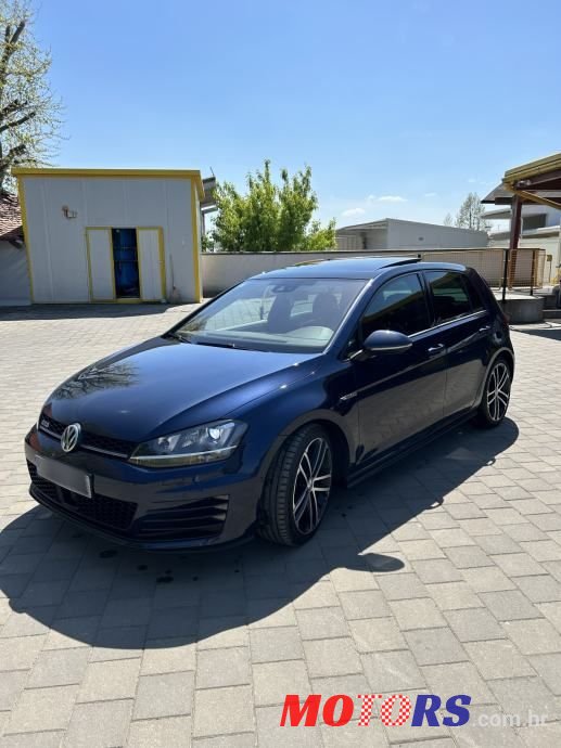 2013' Volkswagen Golf VII 2,0 Bmt photo #2